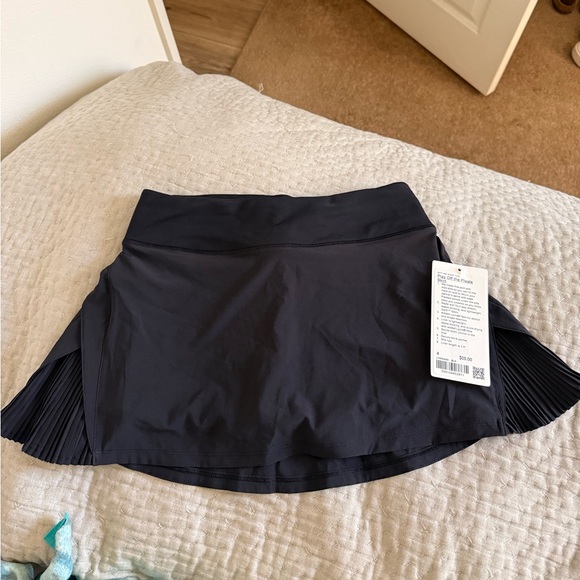 Lululemon Skirt - Picture 1 of 4